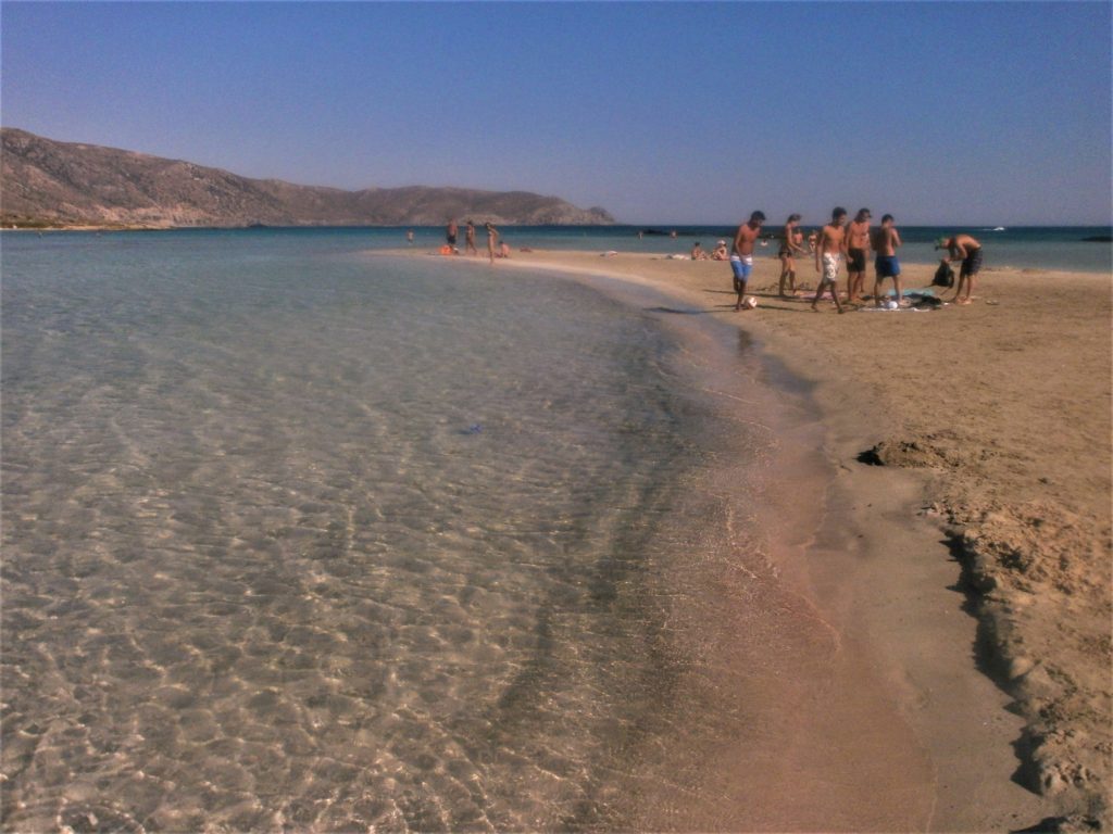 Πέντε Παραλίες για Διακοπές στα Χανιά, Ελαφονήσι