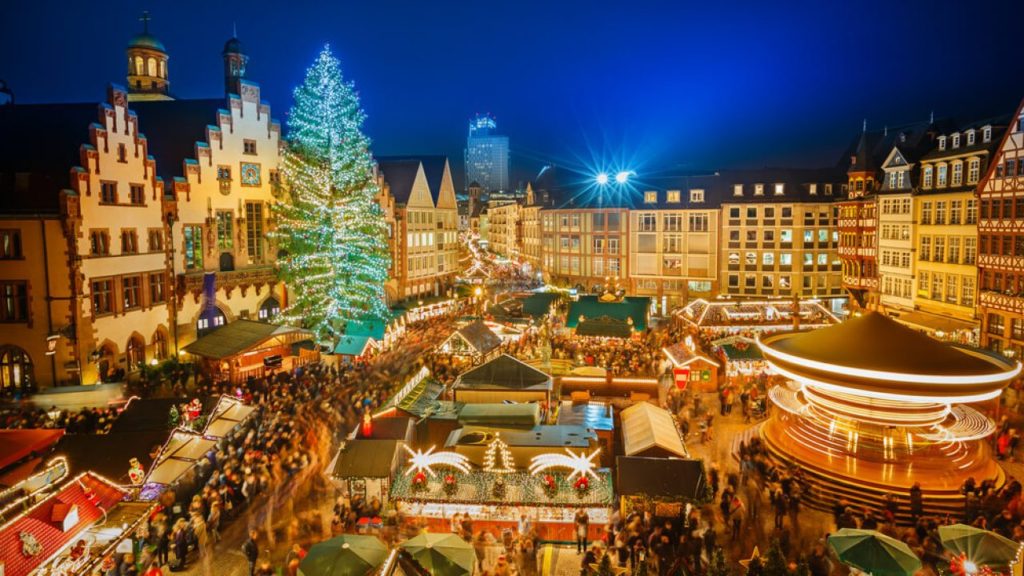 Οι 10 πιο εντυπωσιακές χριστουγεννιάτικες αγορές στην Ευρώπη