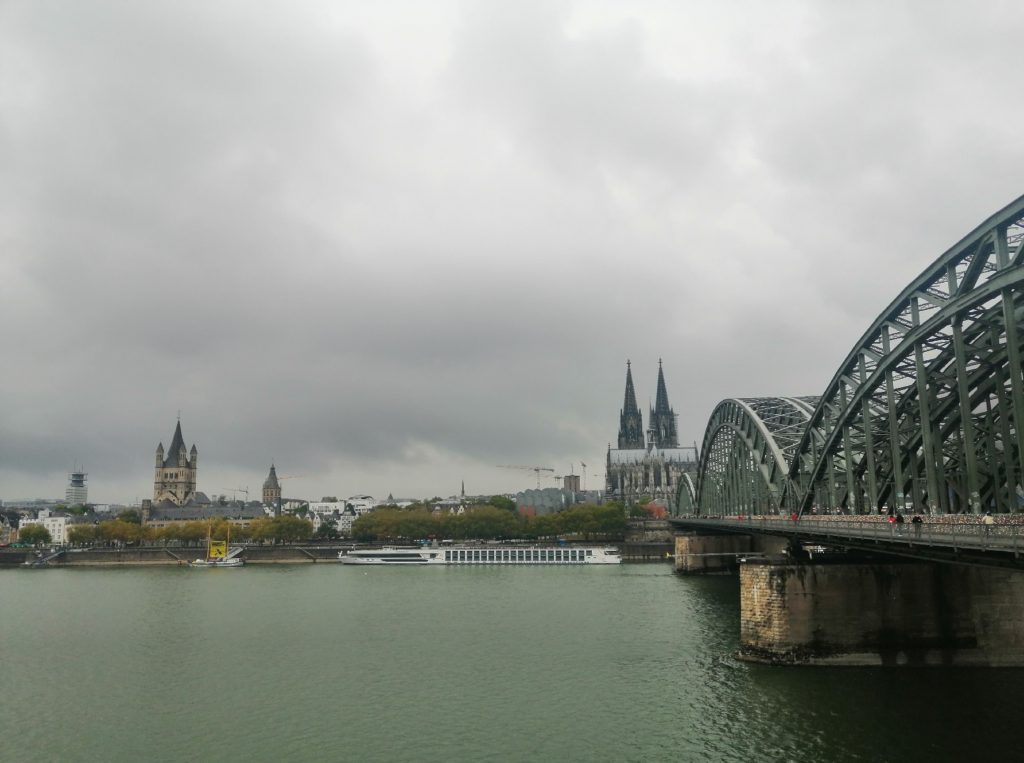 Γνωρίζοντας την γραφική Κολωνία (Köln)