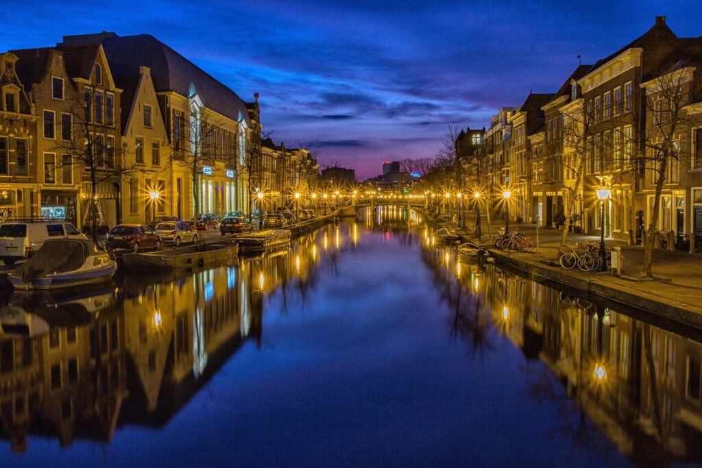 10 Μέρη για Επίσκεψη στην Ολλανδία Πέρα από το Άμστερνταμ