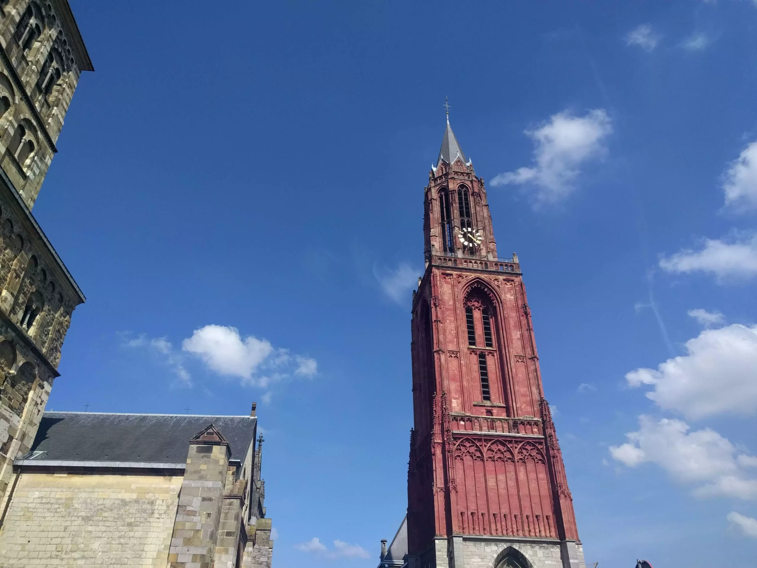 Ταξίδι στο Μάαστριχτ: Επίσκεψη σε μία Συναρπαστική Πόλη της Ολλανδίας