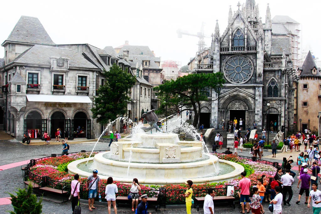 Κεντρικό Βιετνάμ: Οδηγός Ταξιδιού σε Hue, Hoi An, Da Nang και Ba Na Hills – Αξιοθέατα, Φαγητό & Εμπειρίες