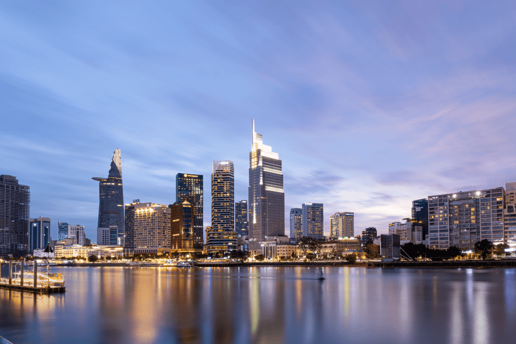 Νότιο Βιετνάμ: Οδηγός Ταξιδιού για Ho Chi Minh, Δέλτα Μεκόνγκ και Παραλιακά Στολίδια – Αξιοθέατα, Γεύσεις και Εμπειρίες