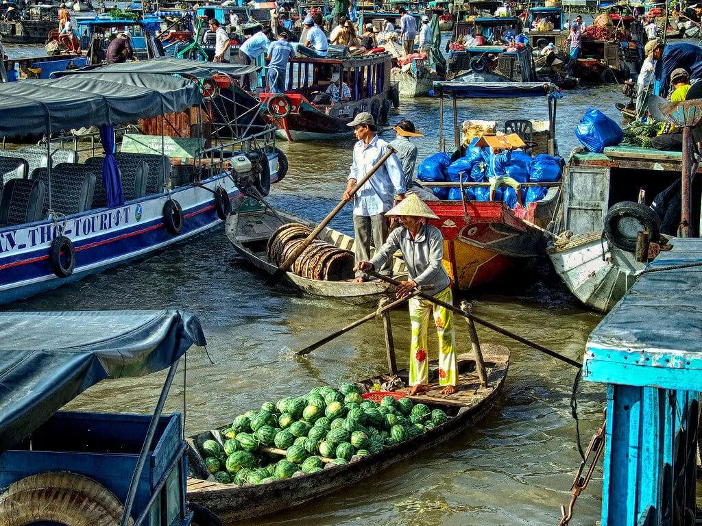 Νότιο Βιετνάμ: Οδηγός Ταξιδιού για Ho Chi Minh, Δέλτα Μεκόνγκ και Παραλιακά Στολίδια – Αξιοθέατα, Γεύσεις και Εμπειρίες