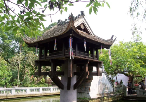 Ο Απόλυτος Ταξιδιωτικός Οδηγός για το Ανόι: Τα Καλύτερα Αξιοθέατα, Κρυμμένα Διαμάντια, Φαγητό & Εκδρομές